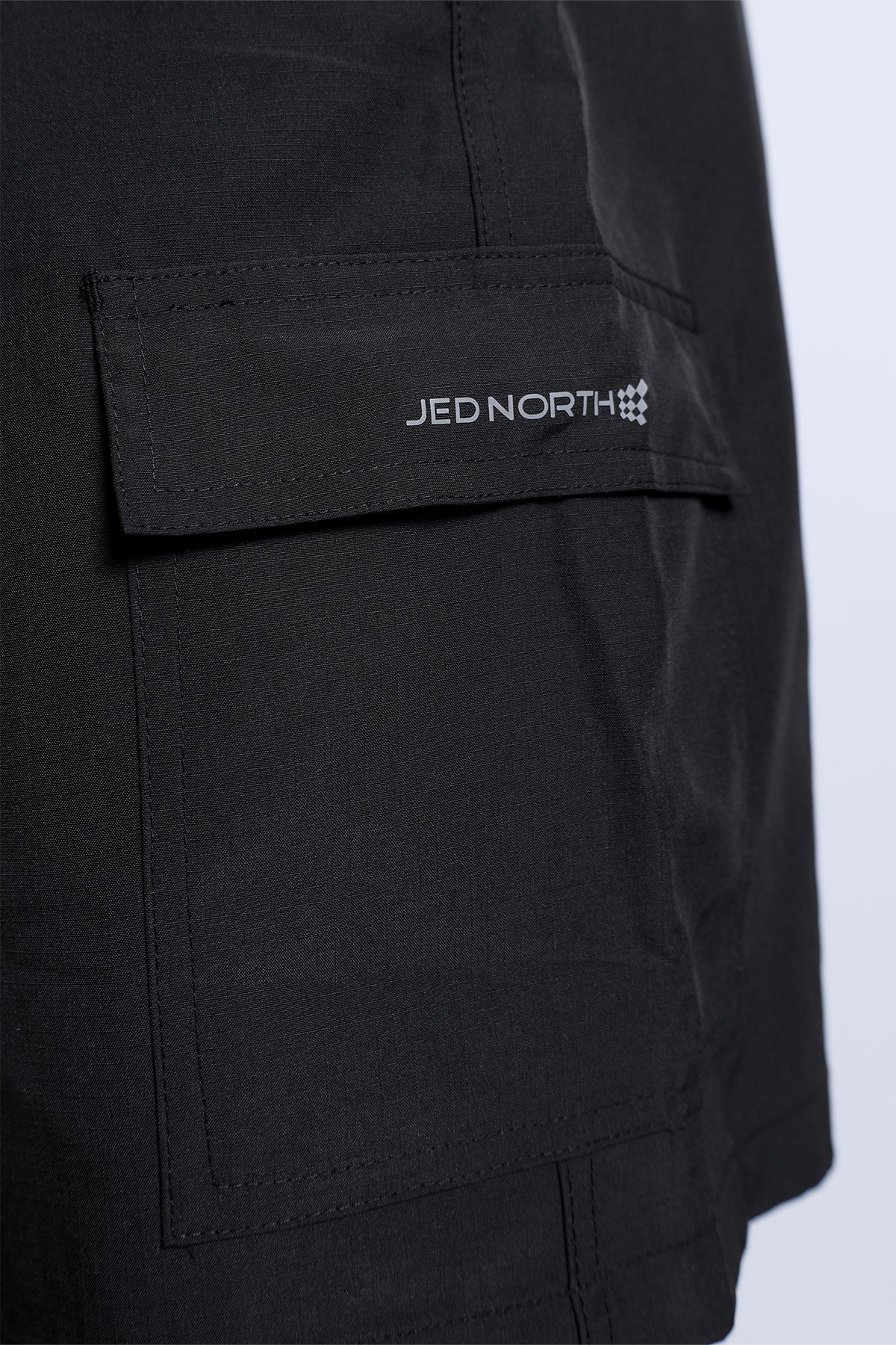 Trek 4.5" Cargo Shorts - Black